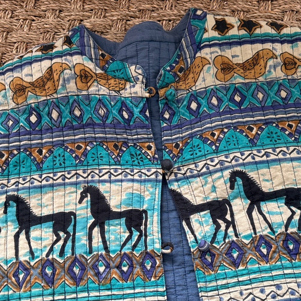 Quilted Reversible Blue Horse Arts & Crafts Patterned Jacket - Picture 2 of 10